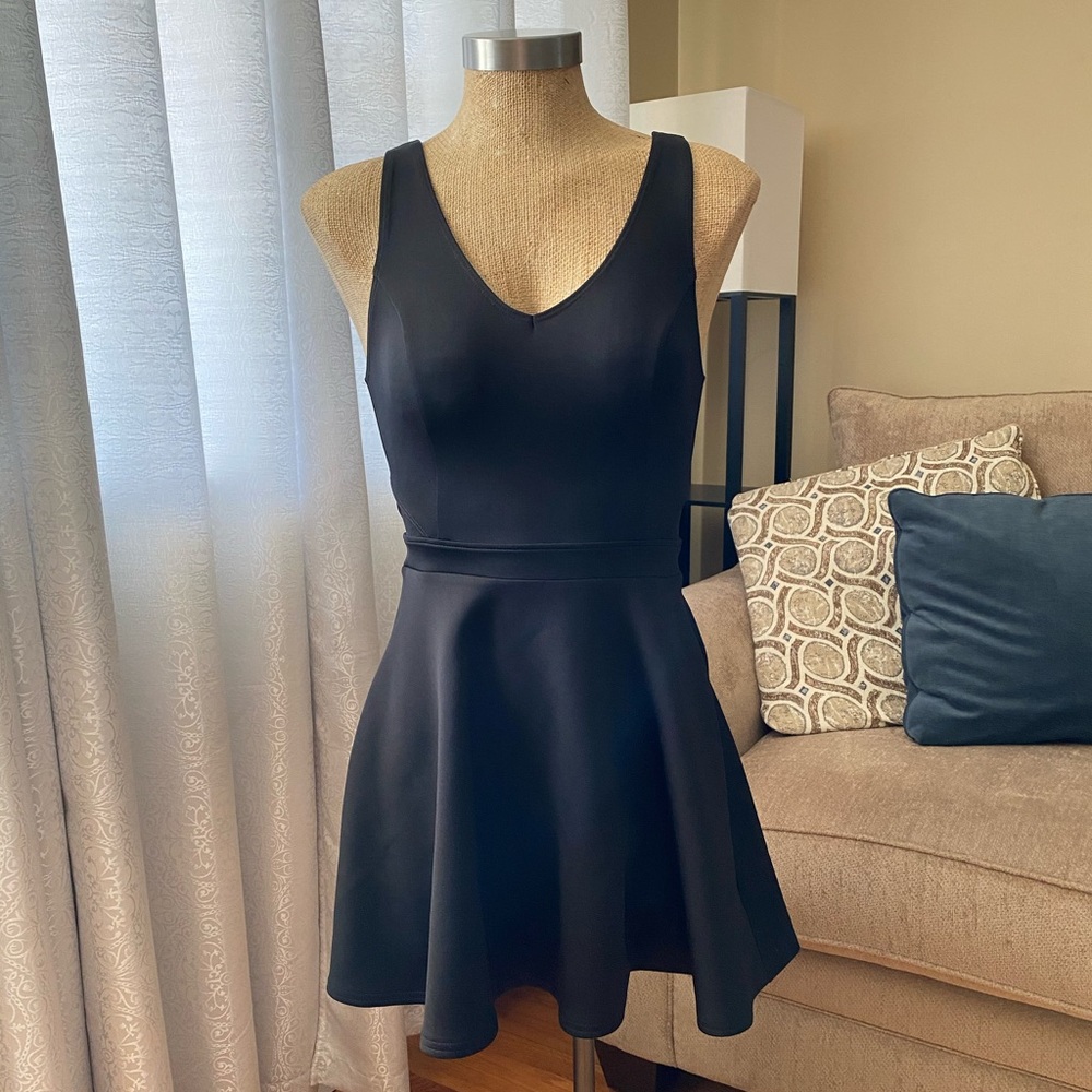 BLACK SKATER DRESS